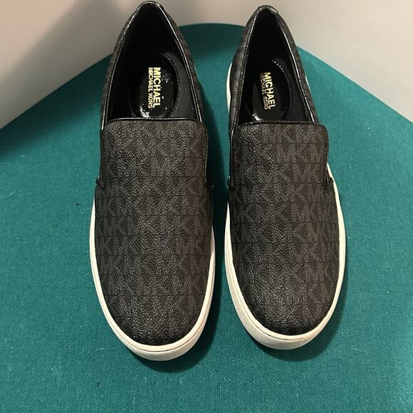Michael Kors MK Slip-On Sneakers Black Logo Print Women’s Size 6M HX18A - Picture 1 of 7
